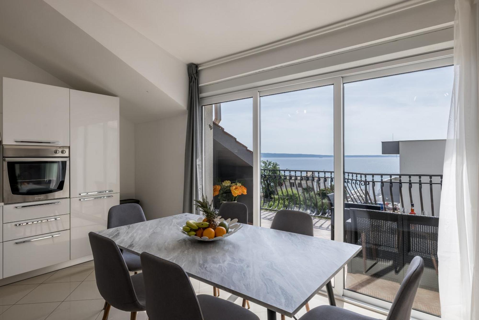 Mediterano Apartments Podstrana Bagian luar foto