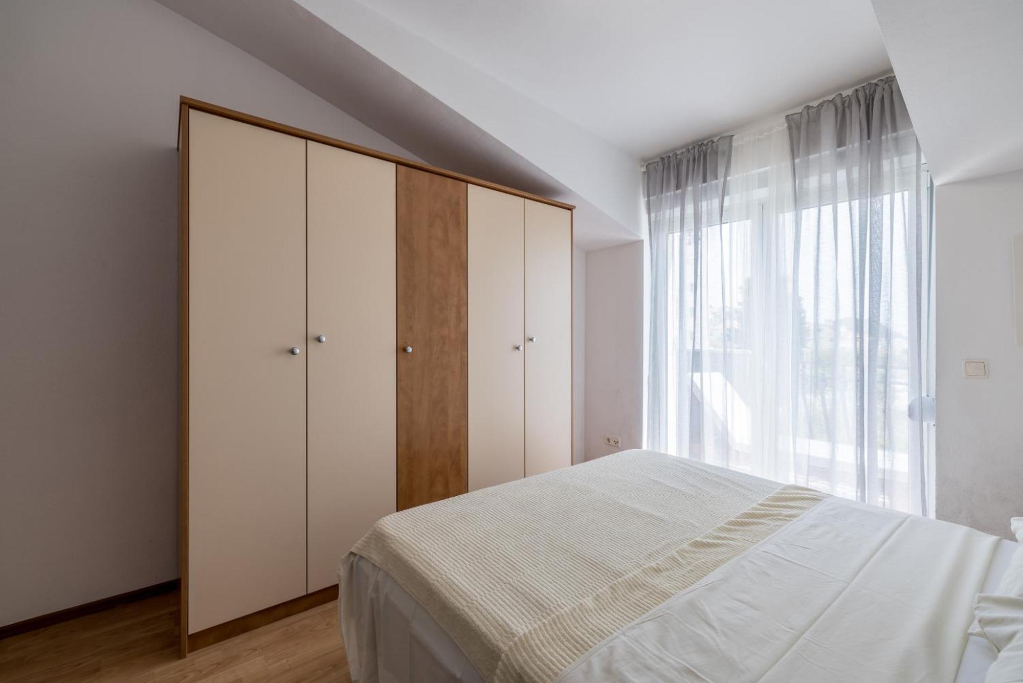 Mediterano Apartments Podstrana Bagian luar foto