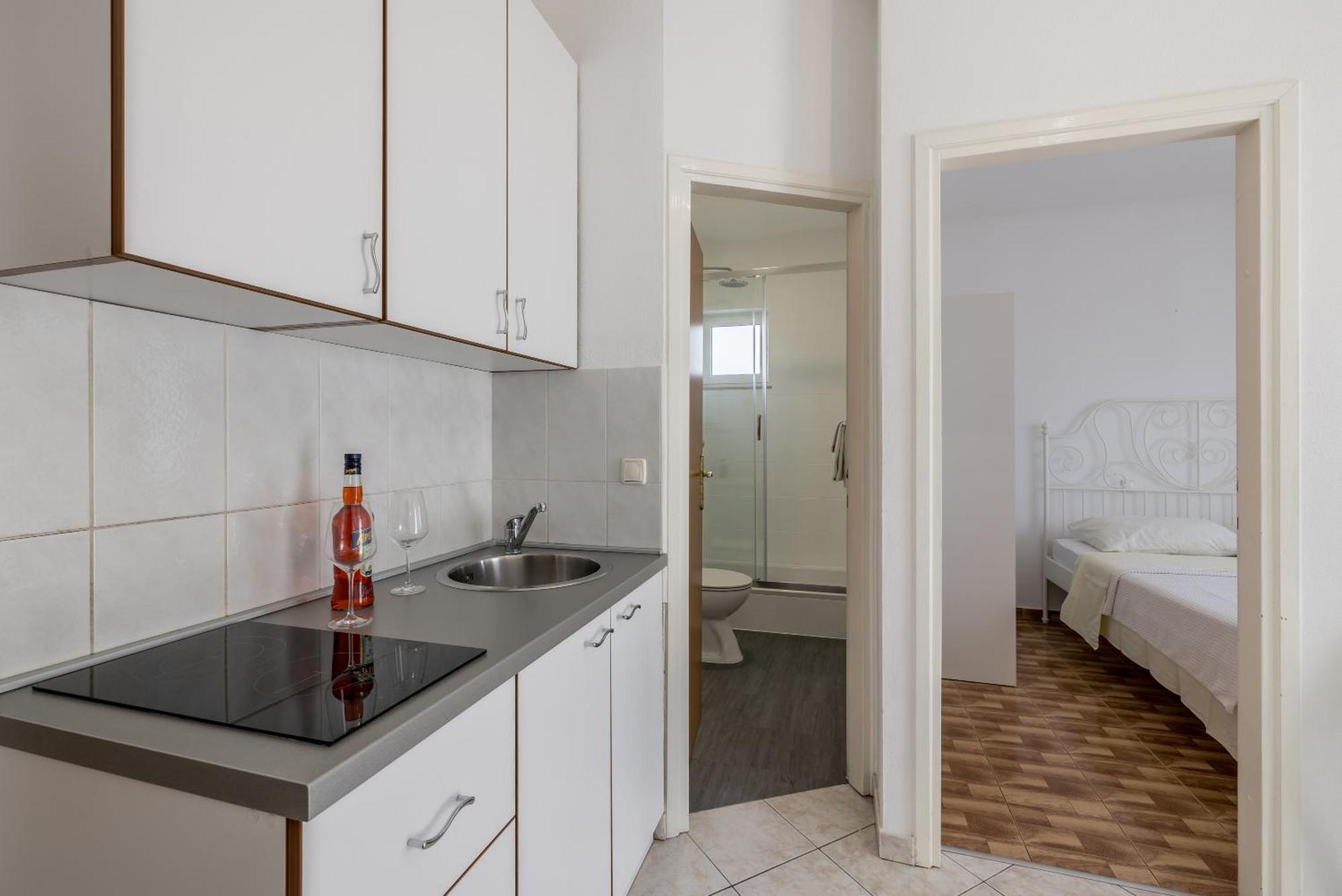 Mediterano Apartments Podstrana Bagian luar foto