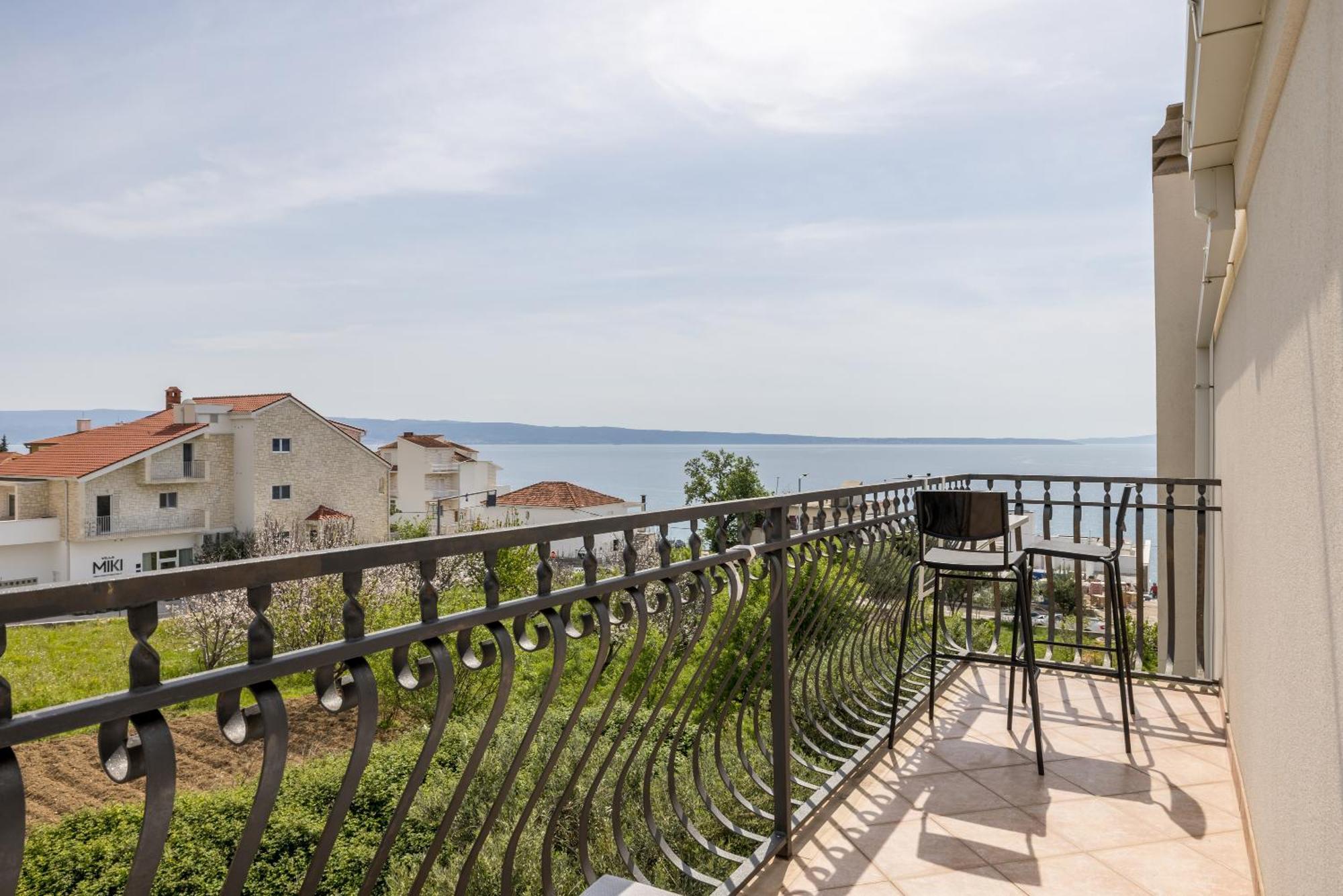 Mediterano Apartments Podstrana Bagian luar foto
